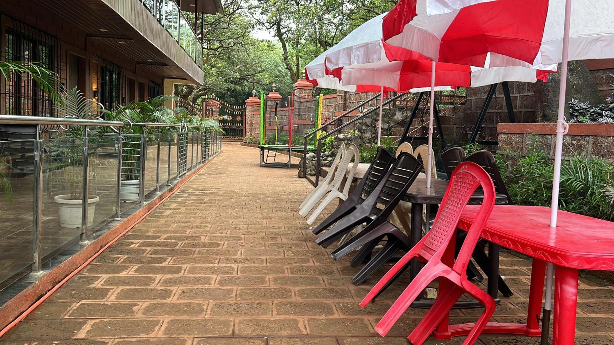 C P Cottage Resort Mahabaleshwar Exterior photo