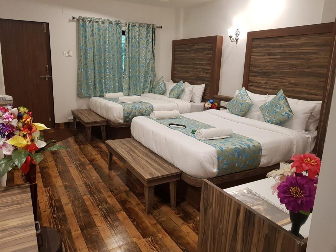 C P Cottage Resort Mahabaleshwar Exterior photo