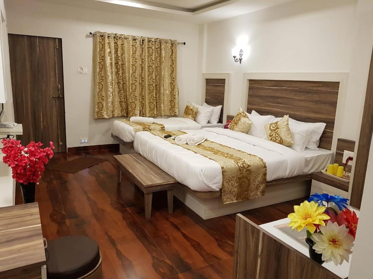 C P Cottage Resort Mahabaleshwar Exterior photo