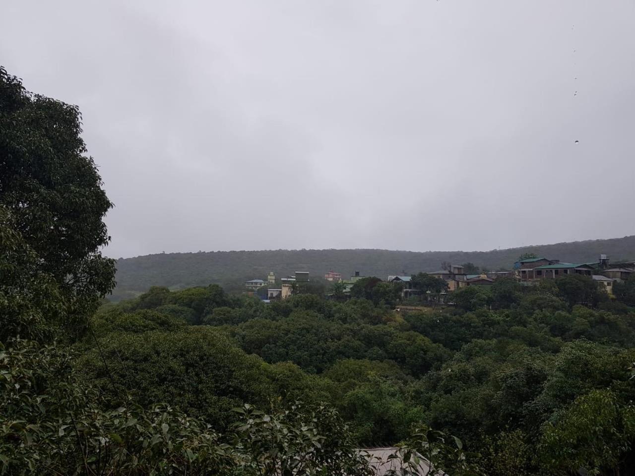 C P Cottage Resort Mahabaleshwar Exterior photo