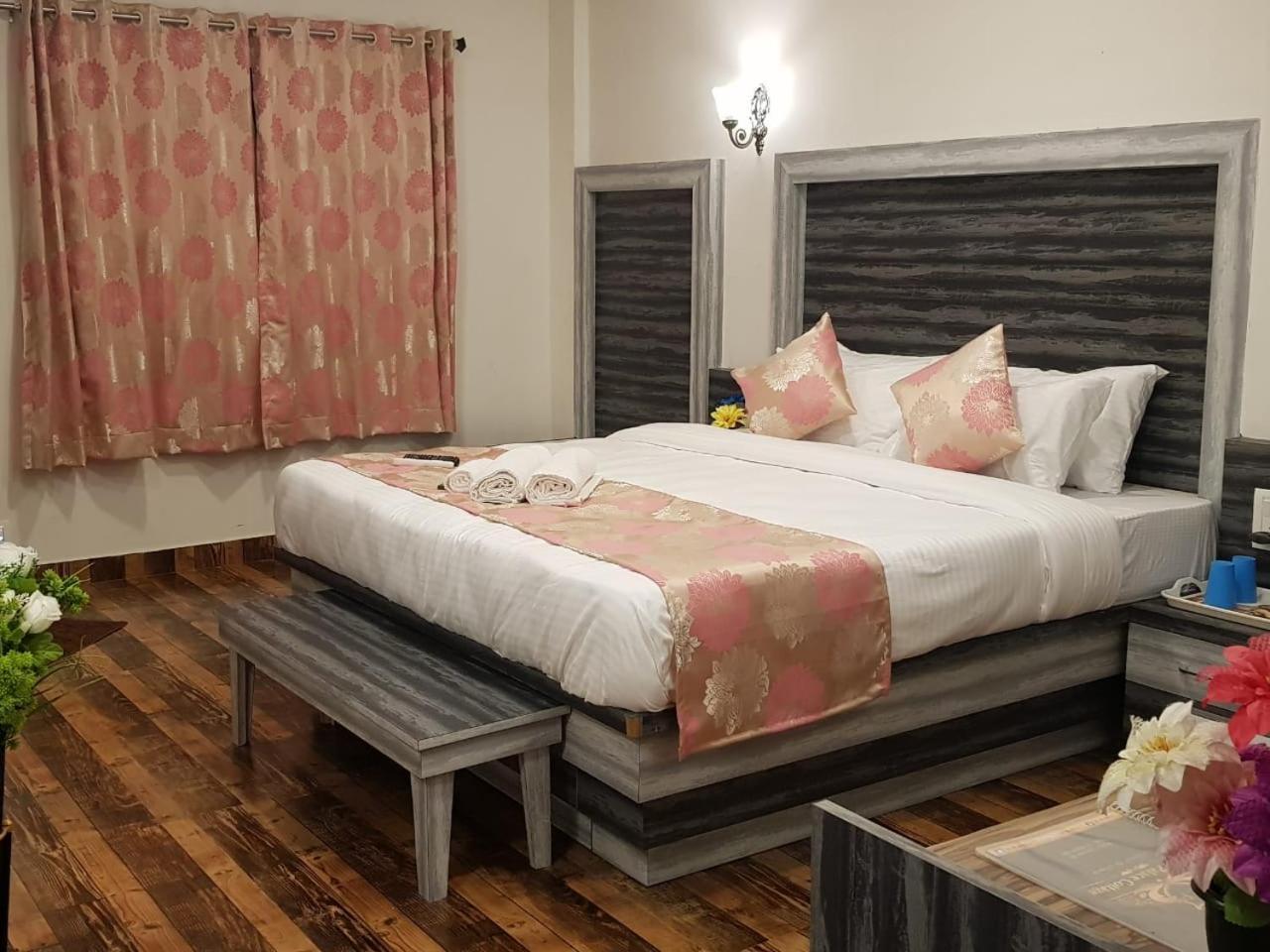 C P Cottage Resort Mahabaleshwar Exterior photo