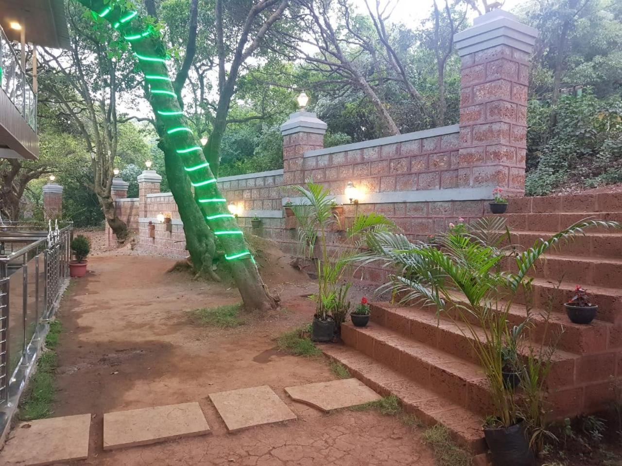 C P Cottage Resort Mahabaleshwar Exterior photo