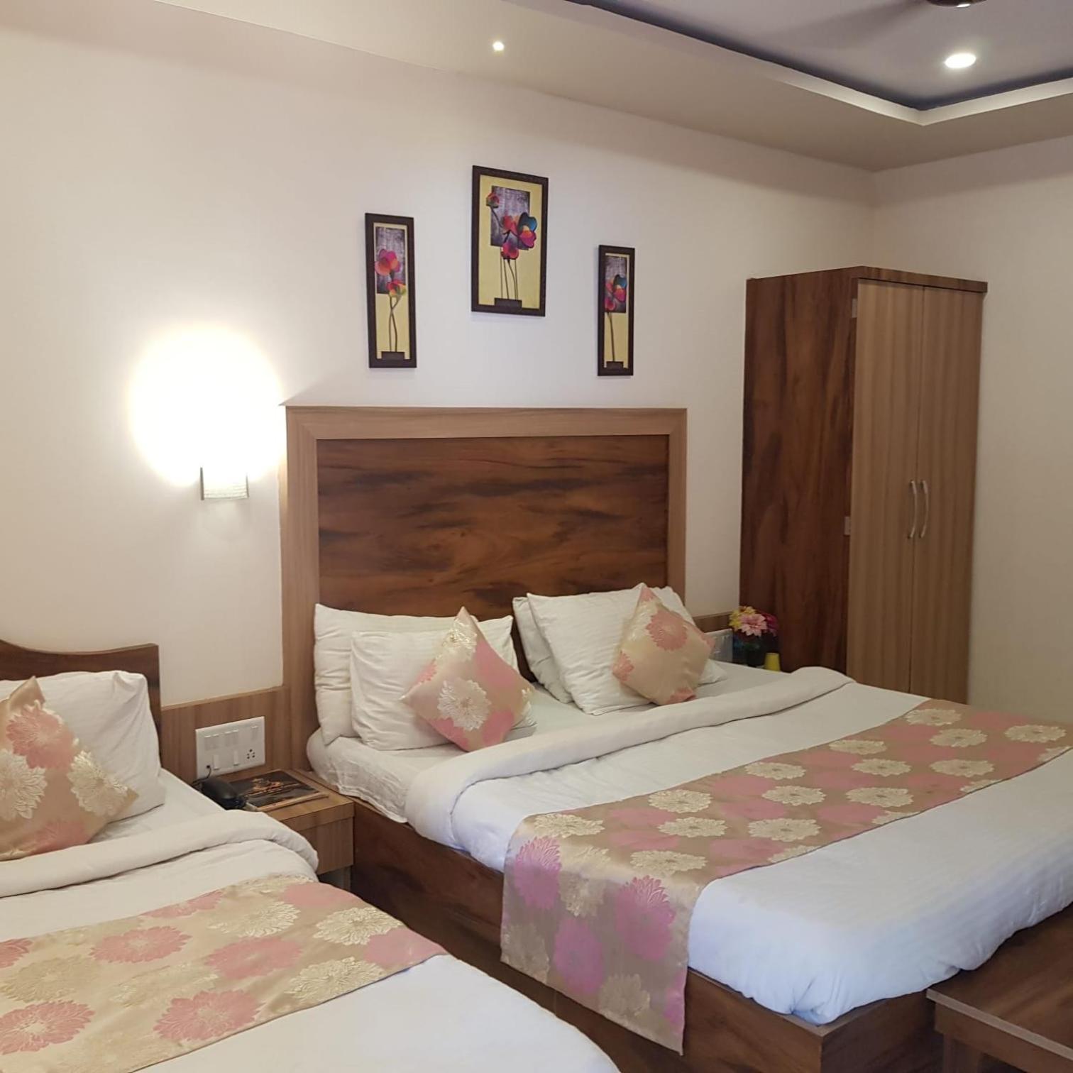 C P Cottage Resort Mahabaleshwar Exterior photo