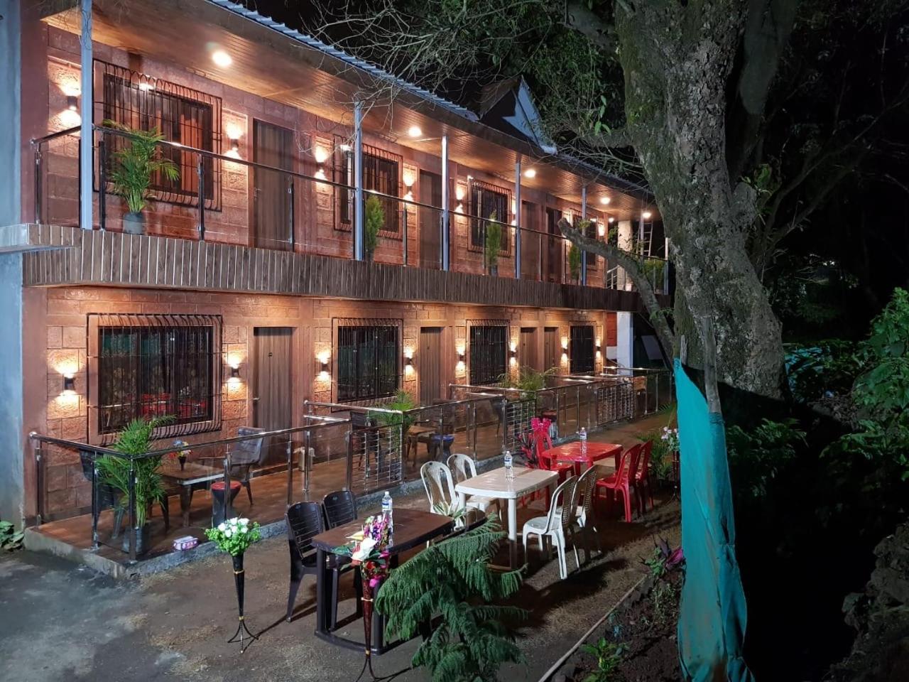 C P Cottage Resort Mahabaleshwar Exterior photo